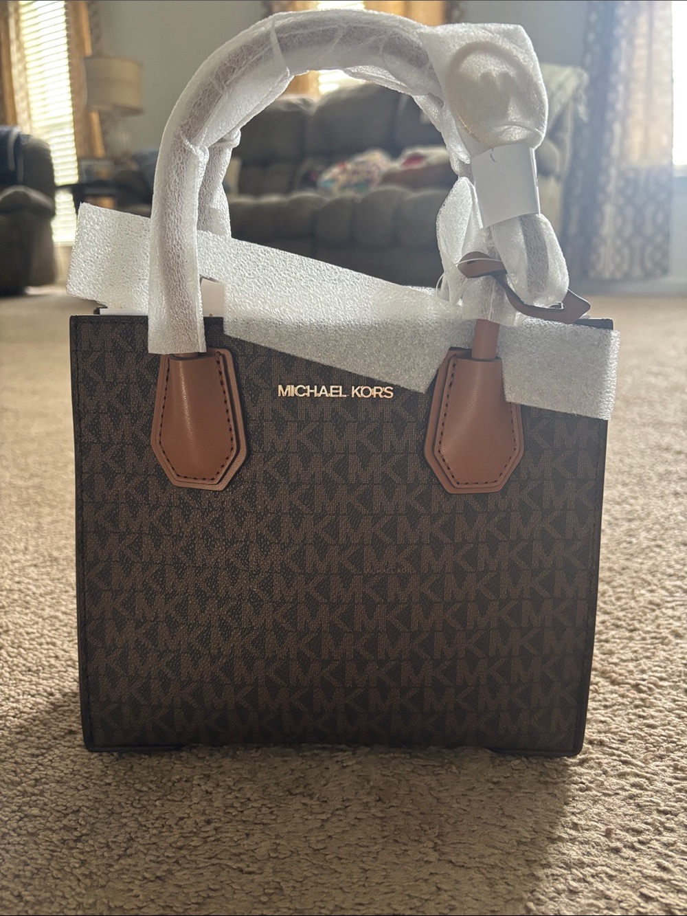 The Michael Kors Mercer Medium Crossbody Bag. NWTs